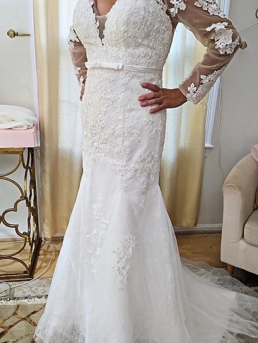 Lace Mermaid Wedding Dress Like New